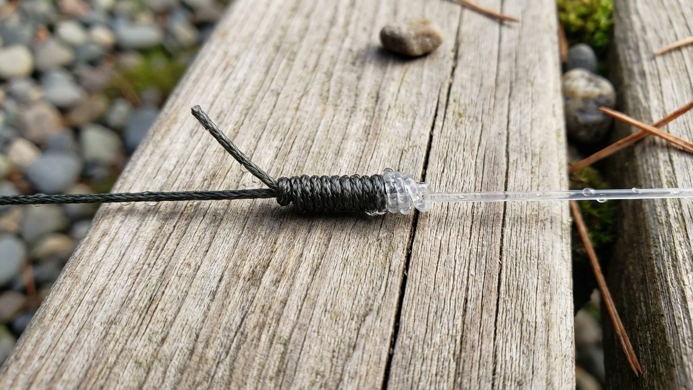 Un seul de ces nœuds tresse-fluoro tient vraiment sous tension, et ce n'est pas celui que vous utilisez